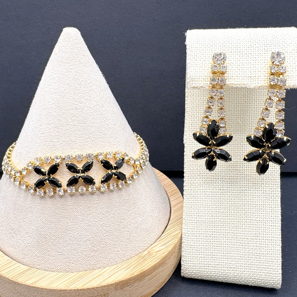 Vintage Trifari Clear & Black Crystal Bracelet & Earrings Jewelry Set Gold Tone